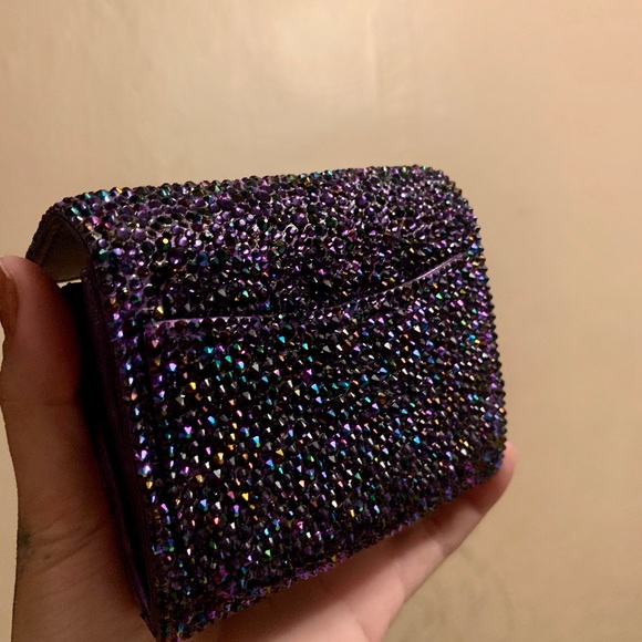 ❌TRADED❌NFS Chanel iridescent purple strassed card - Picture 11 of 13